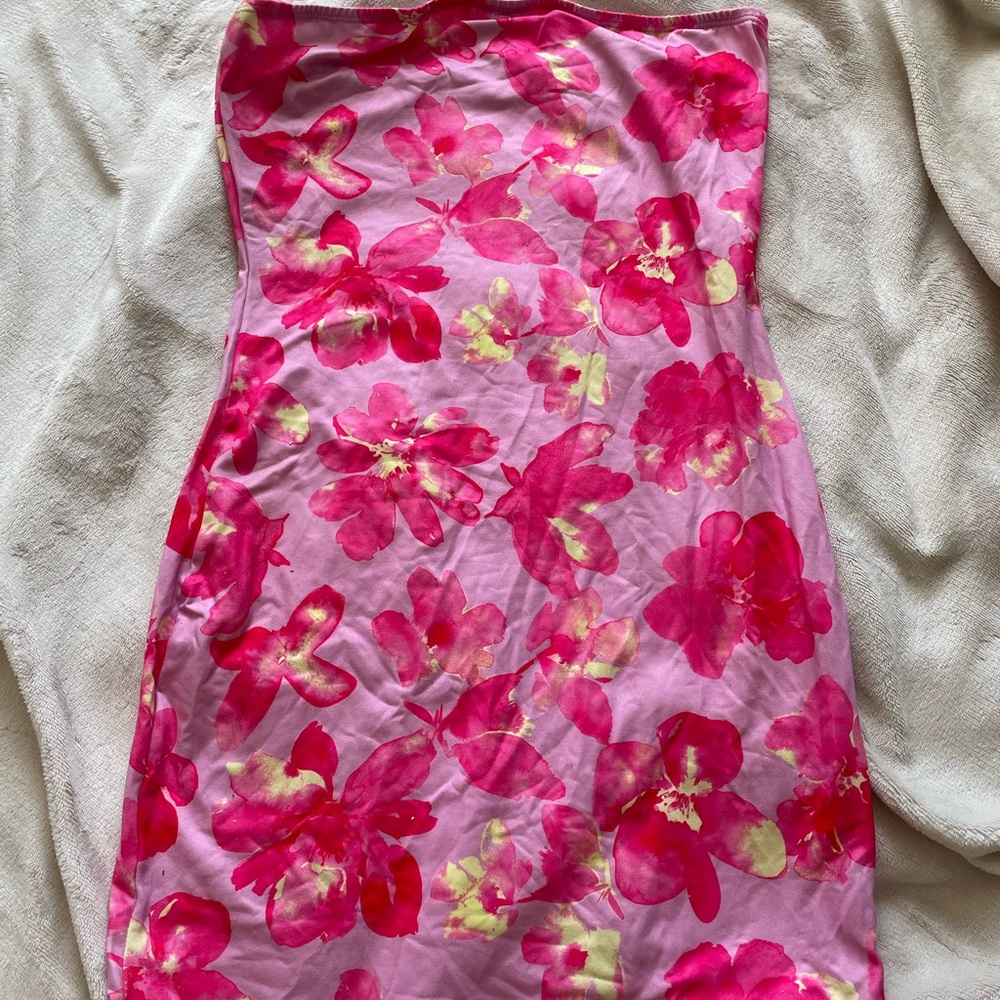 SHEIN Pink Floral Strapless Dress